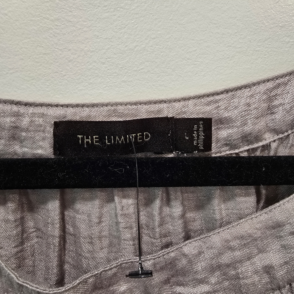 The Limited Pale Lilac Scoop Neck Tunic with Pockets - Picture 2 of 2